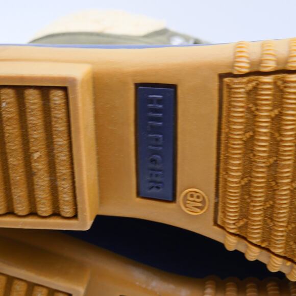 NEW Tommy Hilfiger Women's 8 Rainah Winter  Snow Rain Duck Boots Green Blue - Picture 9 of 10